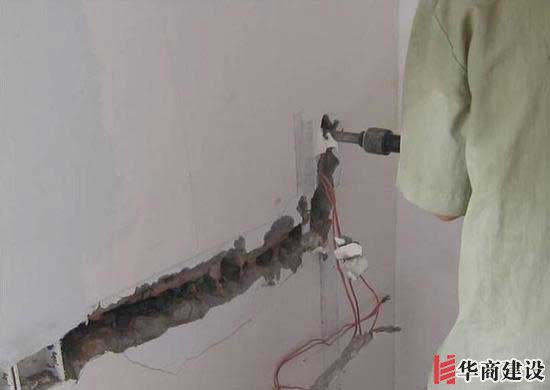 現(xiàn)在裝修都把電線藏在墻壁里，線路老化了能換嗎